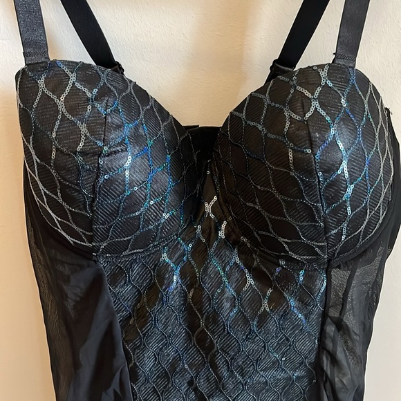 Curve Necessities Bodysuit NWT Fashion Sequin Embroidered Convertible Size 2X - Picture 2 of 10